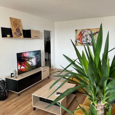 ניטרה Modern Central Apartment מראה חיצוני תמונה