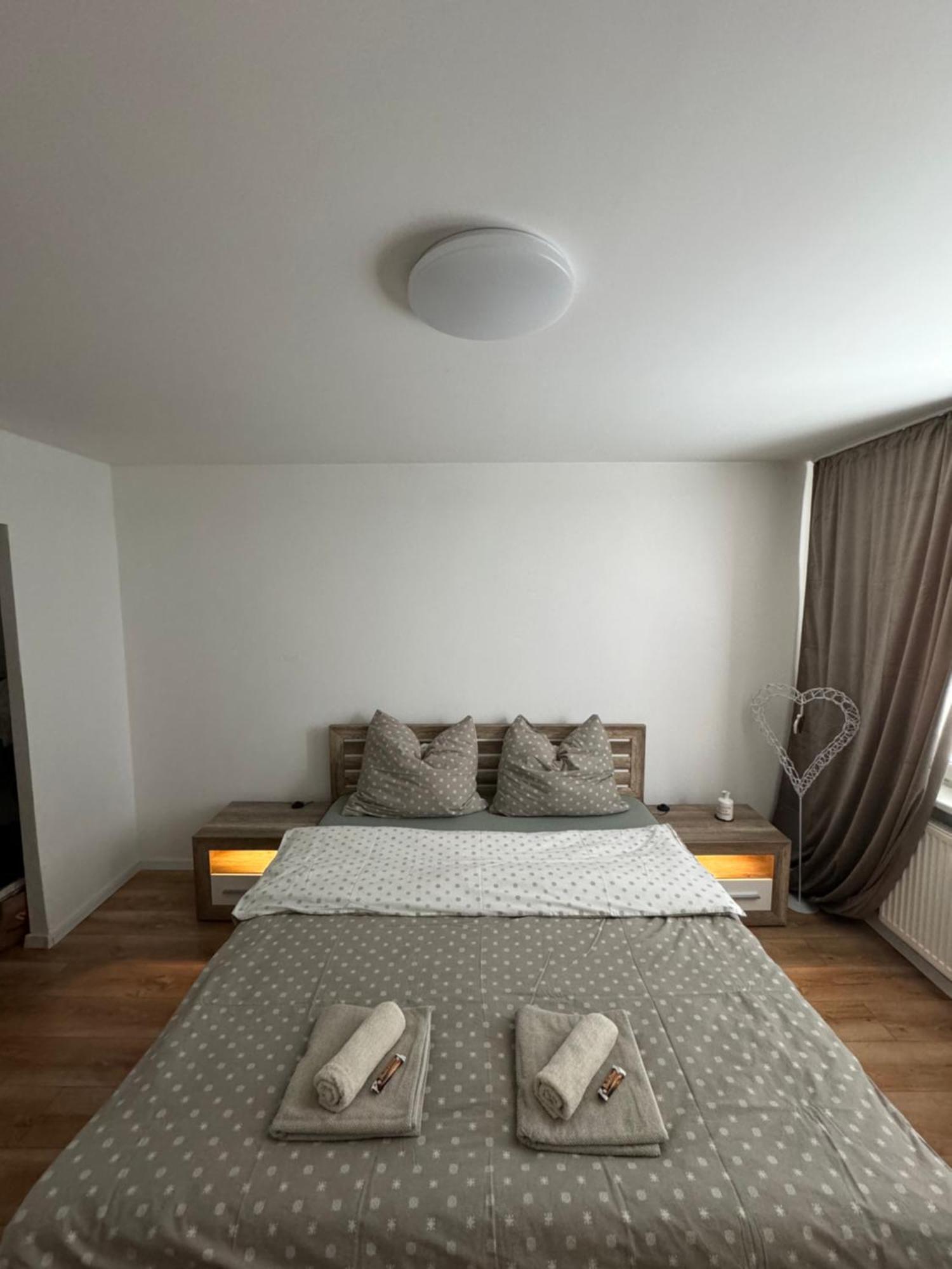 ניטרה Modern Central Apartment מראה חיצוני תמונה