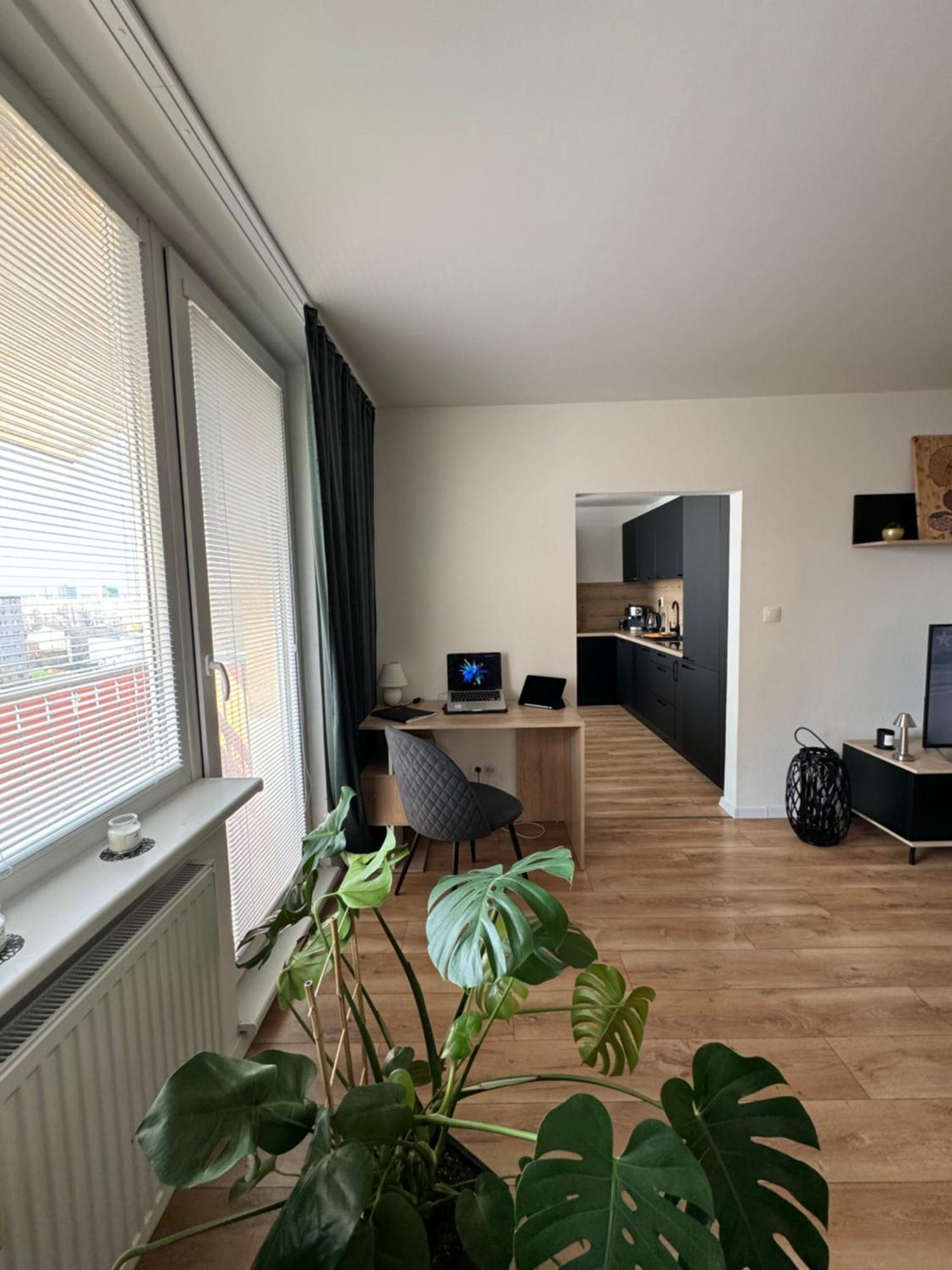 ניטרה Modern Central Apartment מראה חיצוני תמונה