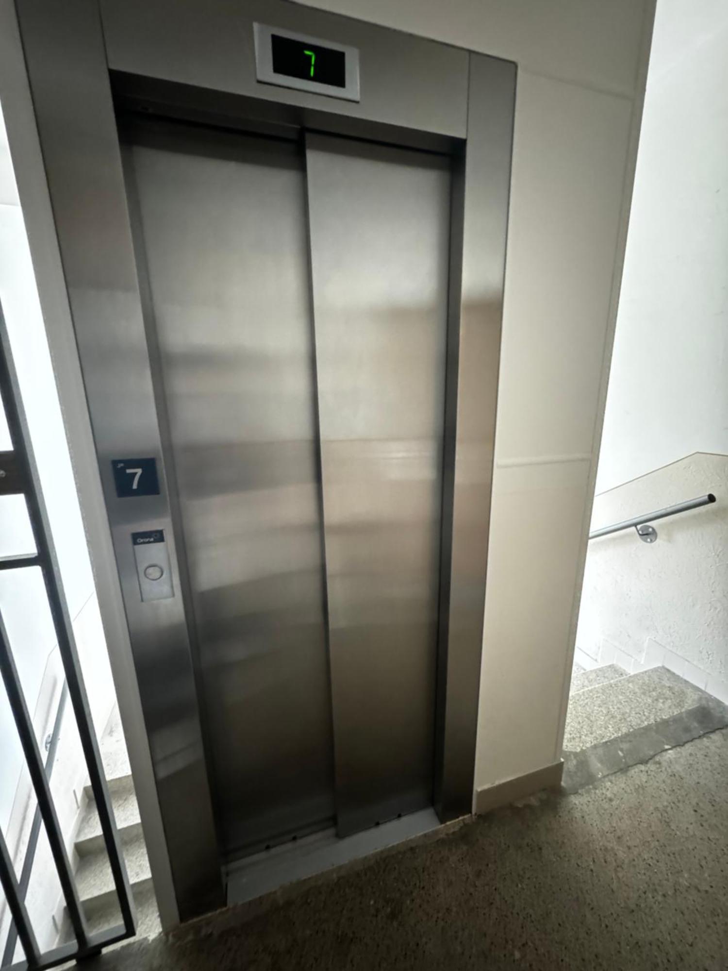 ניטרה Modern Central Apartment מראה חיצוני תמונה