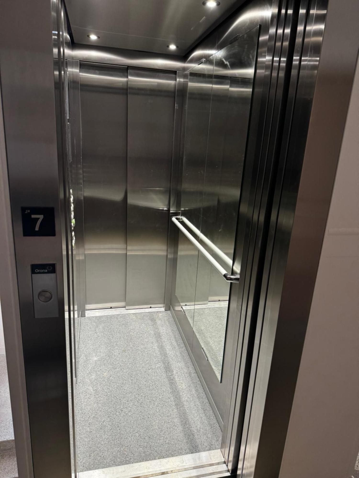 ניטרה Modern Central Apartment מראה חיצוני תמונה